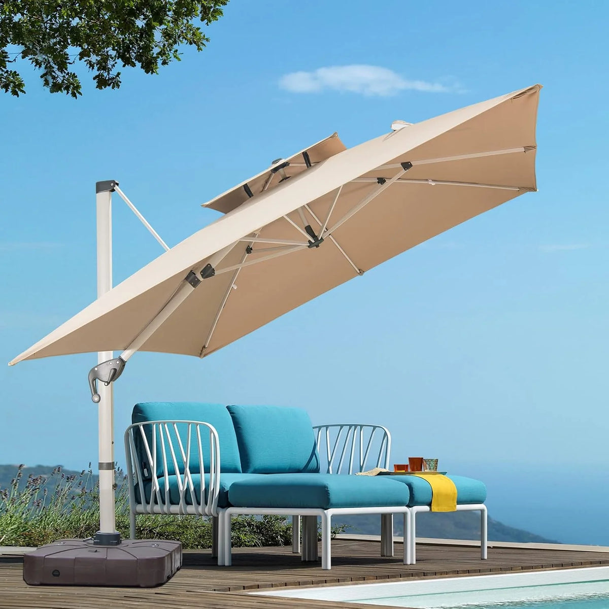 A 10-foot by 10-foot square cantilevered sunshade. equipped with a cross base and canopy. is included - a large heavy-duty outdoor sunshade. 360° rotating offset type. suitable for use in courtyards. backyard of swimming pools. terraces or gardens. i
