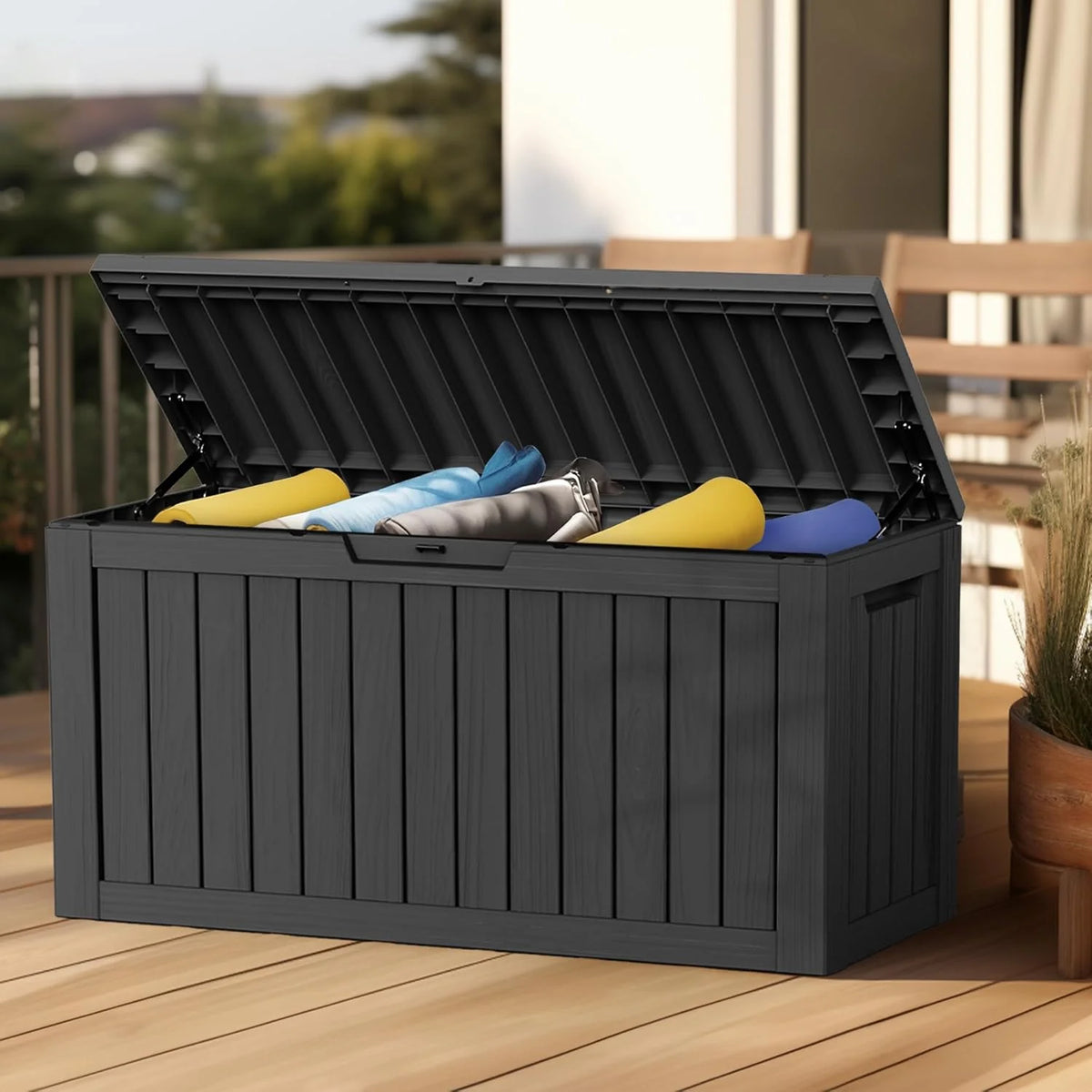 260-gallon large outdoor storage XL outdoor box. suitable for garden furniture. outdoor cushions. garden tools. sports equipment and pool supplies. Made of waterproof resin material. lockable. in gray color scheme.