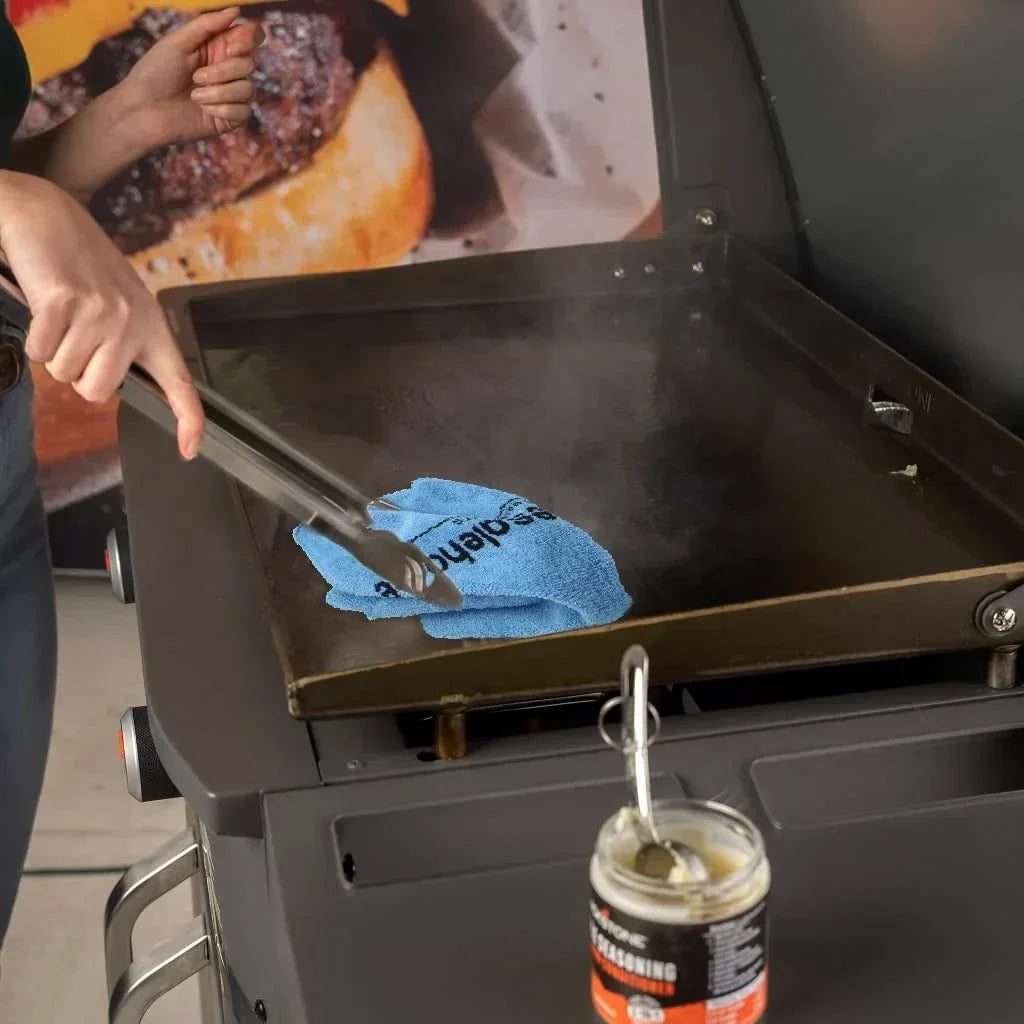28 Inch Blackstone Griddle 2080 with Hood XL Griddle Original 3-Burner Outdoor Flat Top Grill. with Blackstone Griddle Accessories. Seasoning. and