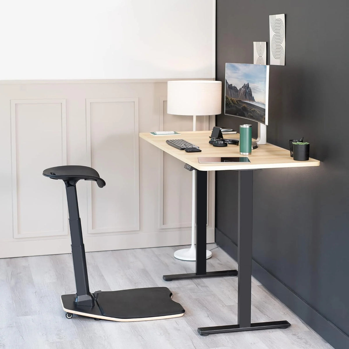 Ergonomic inclined standing desk with chair. portable height-adjustable anti-fatigue cushion. suitable for home and office. black