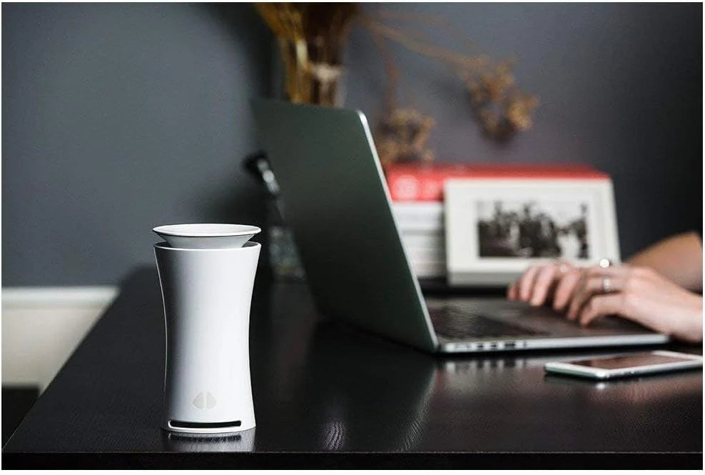 The 9-in-1 intelligent air quality monitor is suitable for indoor environments. It integrates an intelligent temperature sensor. an intelligent humidity sensor. a carbon dioxide monitor. and a mold detector. and comes with a free mobile application.
