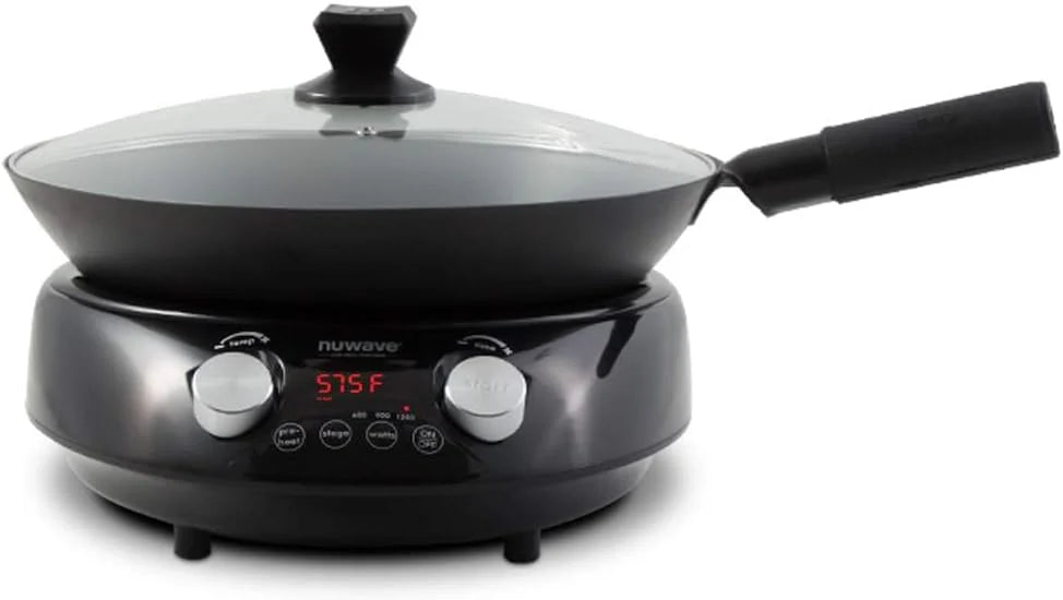 The electromagnetic frying pan can precisely control the temperature. ranging from 100°F to 575°F with intervals of 5°F. The pan body is dark in color. which can add complex charred aromas and flavors. The power is 3 watts. The specifications are 600