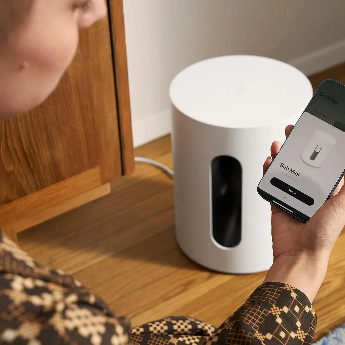 Sonos Sub Mini Kompakt-Subwoofer. beeindruckender Bass. ausgewogener Klang. Einstellbarer EQ. 2 Class-D-Verstärker. Trueplay - Schwarz.
