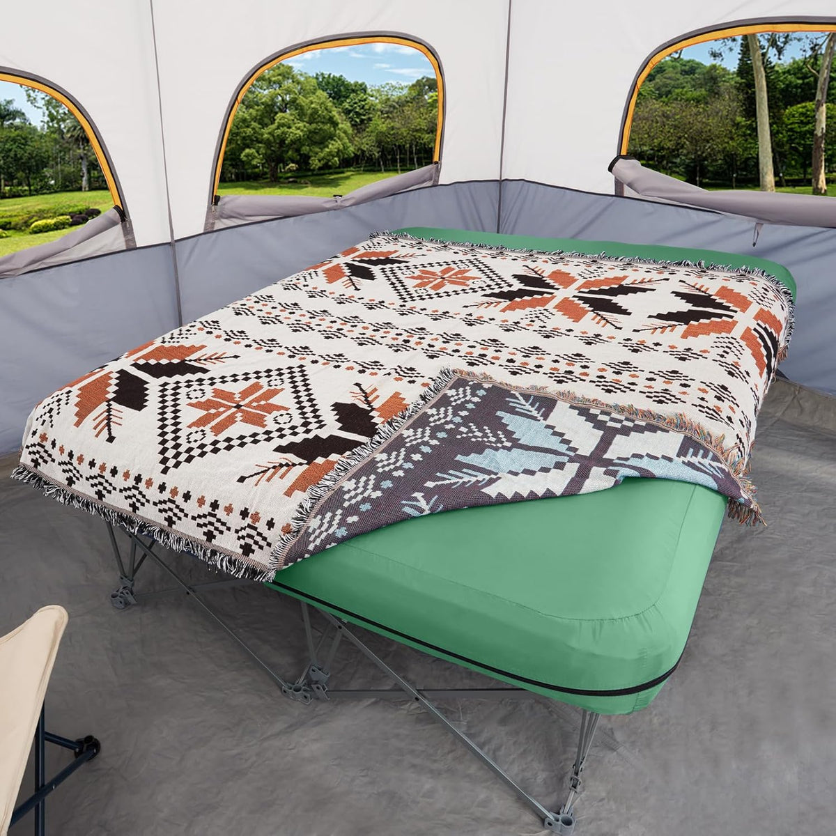 Foldable camping bed. equipped with an inflatable mattress and a portable bag. suitable for outdoor trips. camping. and beach vacations (excluding the inflatable pump)