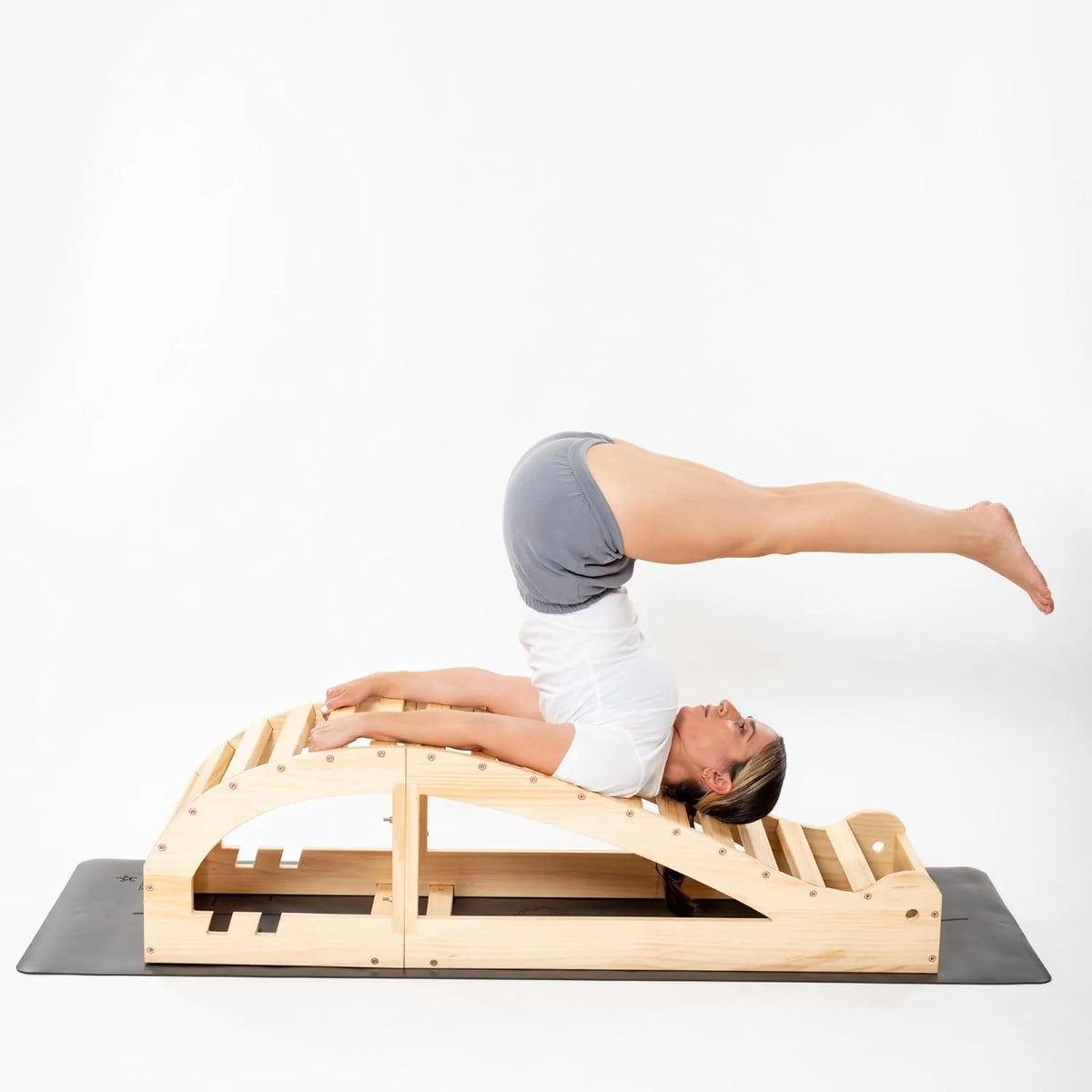 Yoga Inverted Pole Pose Seated Cushion - Wooden backward bend seat cushion. designed for deep stretching and enhancing flexibility; Large-sized backward bend cushion. providing better support effect