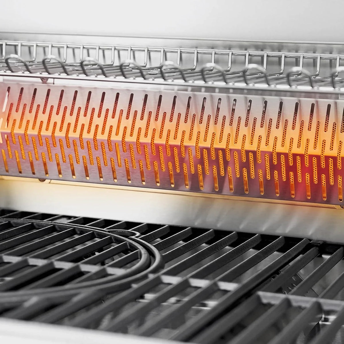 TAINO PLATINUM YAMARA 6+2 Gasgrill Edelstahl 6 Brenner Keramik Sear-Burner Keramik Backburner Piezo-Zündung Grillrost Gusseisen