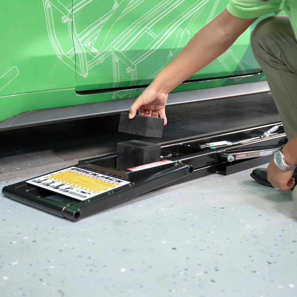 7.000-Lb. Portable Car Lift for Trucks and SUVs
