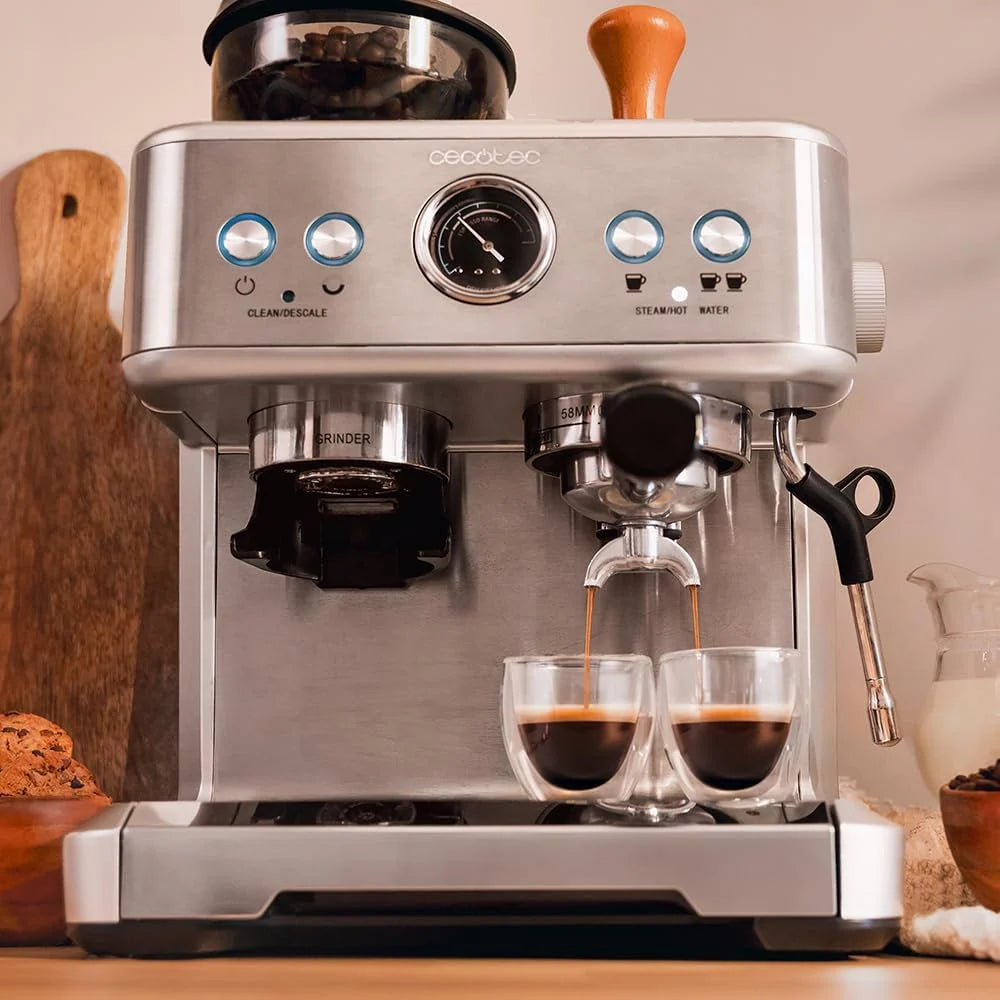 Cecotec Cafetera Express Barista Power Espresso 20 Barista. 2250W. 20 Bares. Manometro y 2 Thermoblocks. Depósito de Café en Grano. Molinillo con 20
