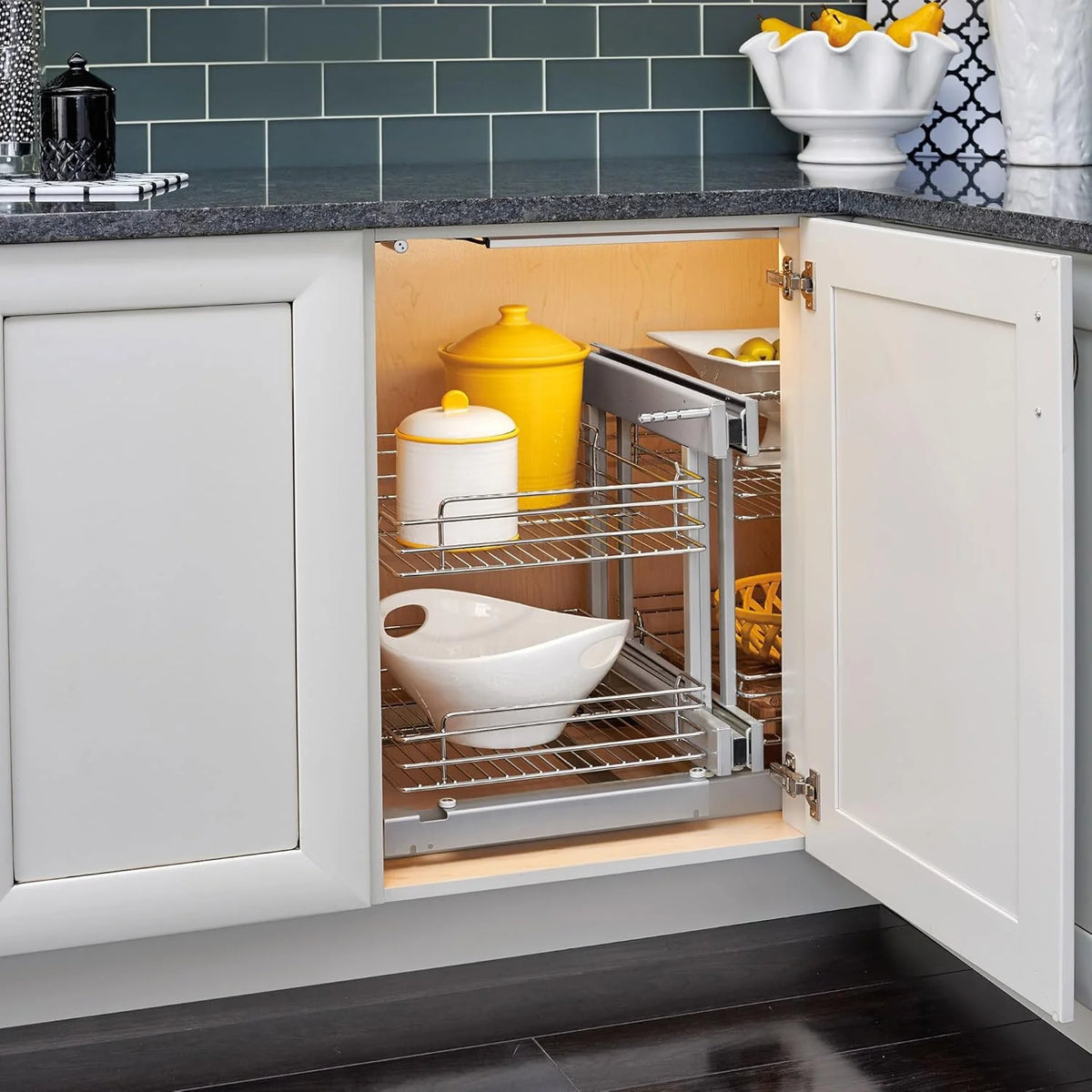 18-inch double-layer removable shelves with 4 shelves. silver color