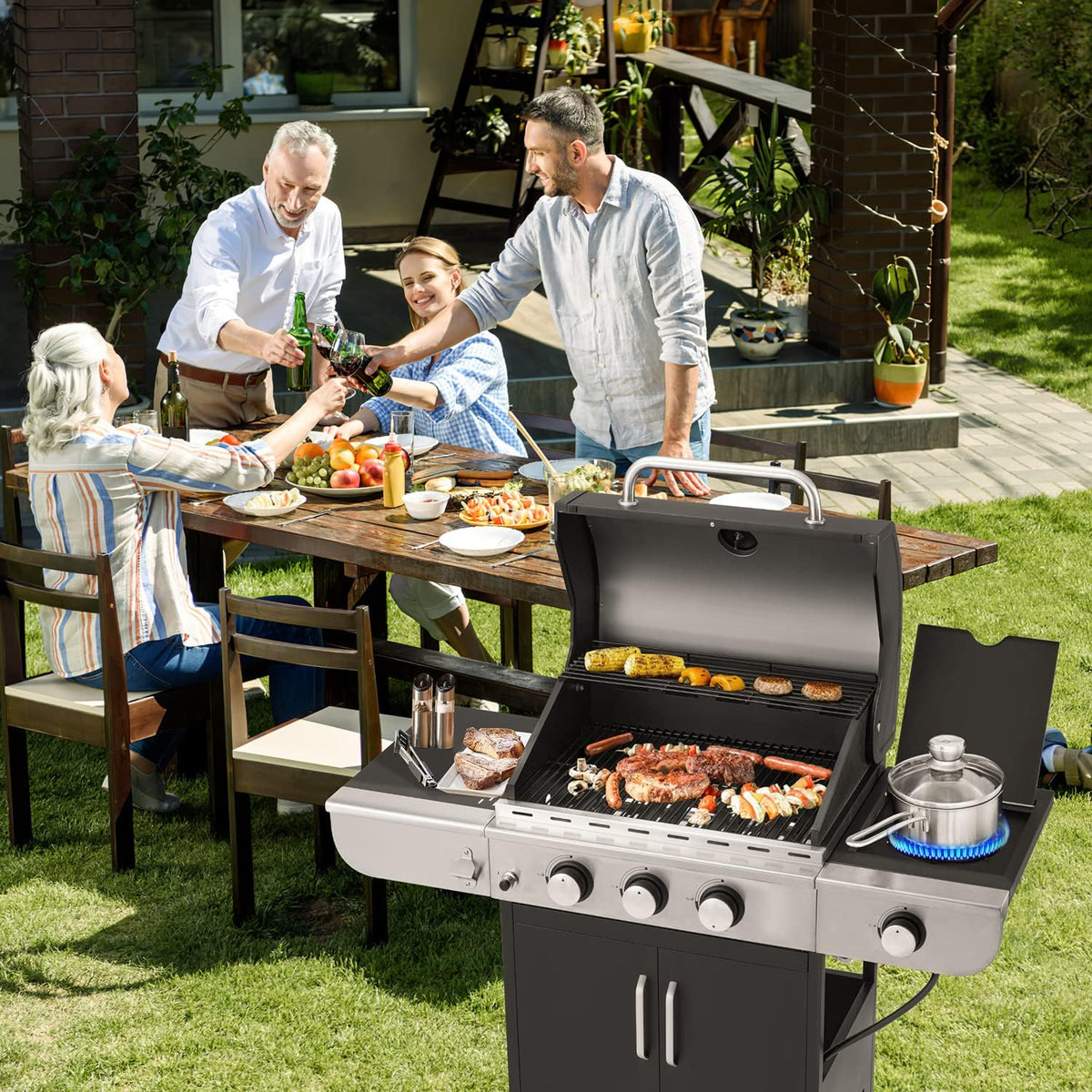 4-Burner Propane Gas Grill with Cast Iron Grates. Side Stove and 44.000 BTU Stainless Steel Burners