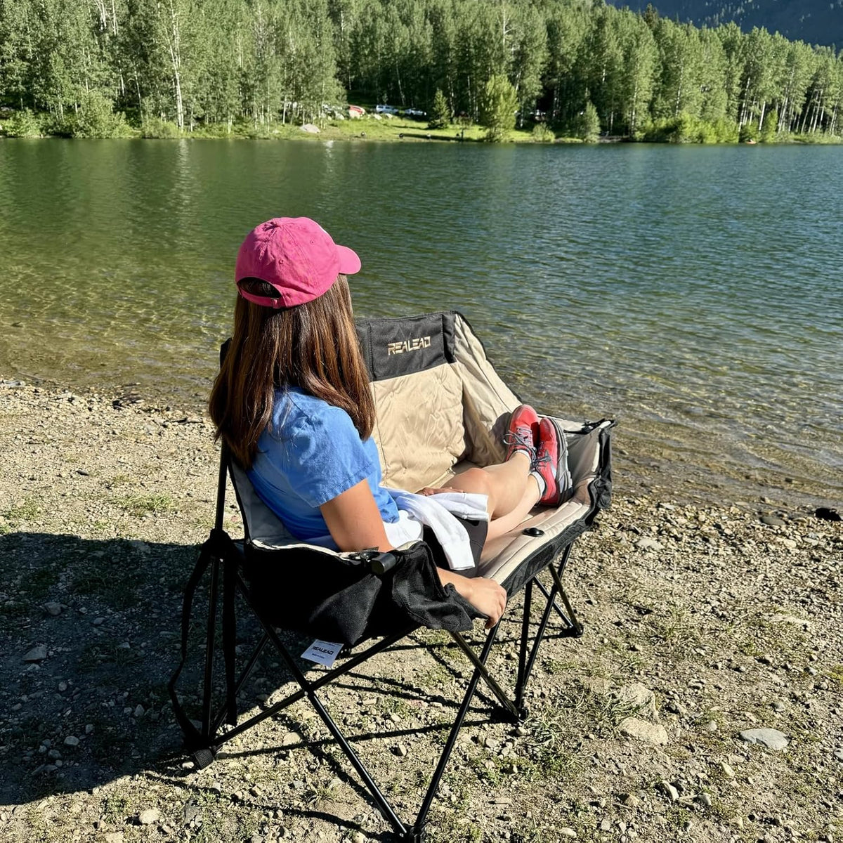Double camping chair - Large-sized adult camping couple seat cushion suitable for two people. 650 pounds load-bearing capacity - Heavy-duty foldable camping chair. equipped with a cooling bag. suitable for outdoor activities and beach use.