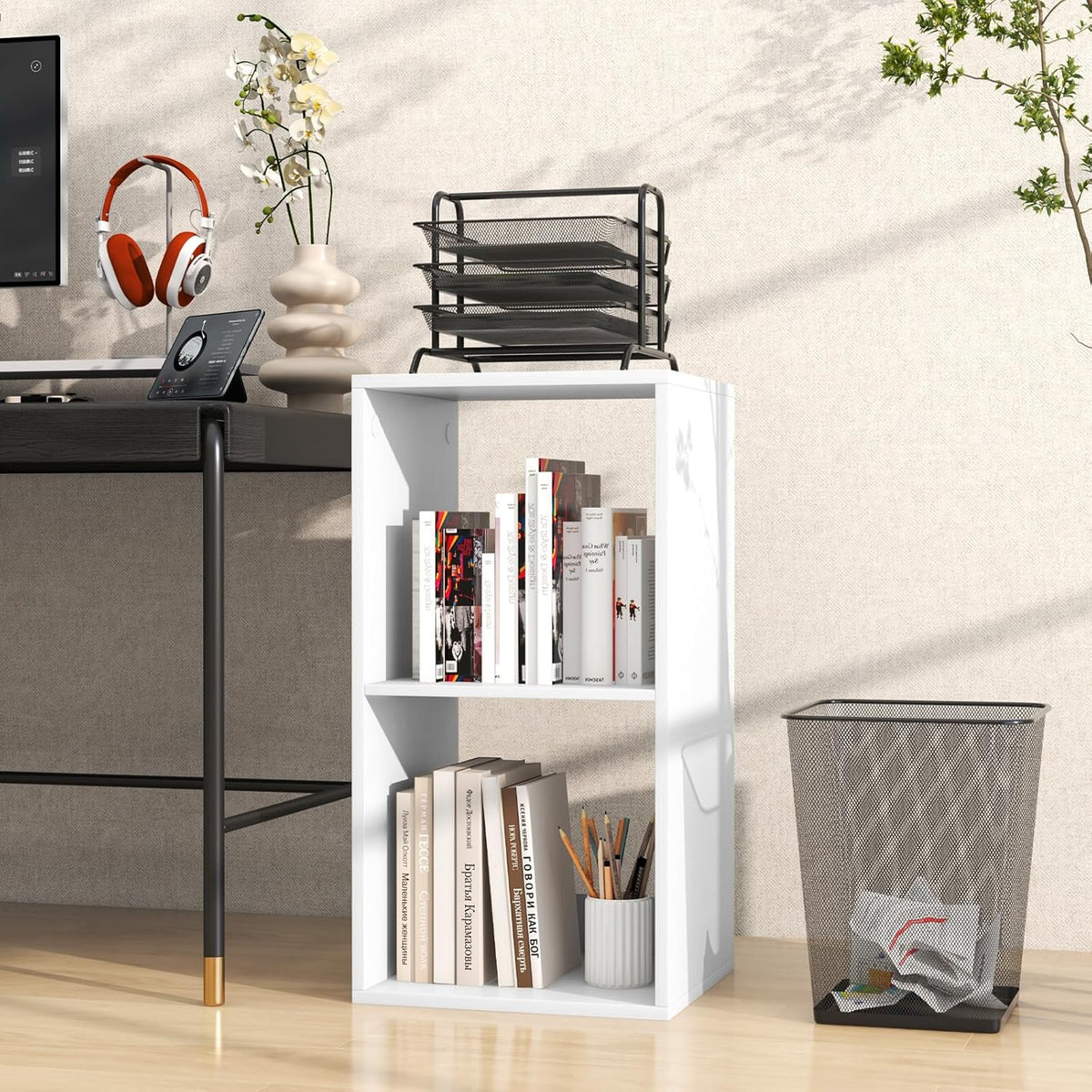 Suitable for two people. floor-standing bookshelf. with an open back panel. anti-toppling device. It is a modern storage display stand suitable for use in family offices. living rooms. bedrooms. and study rooms. White.