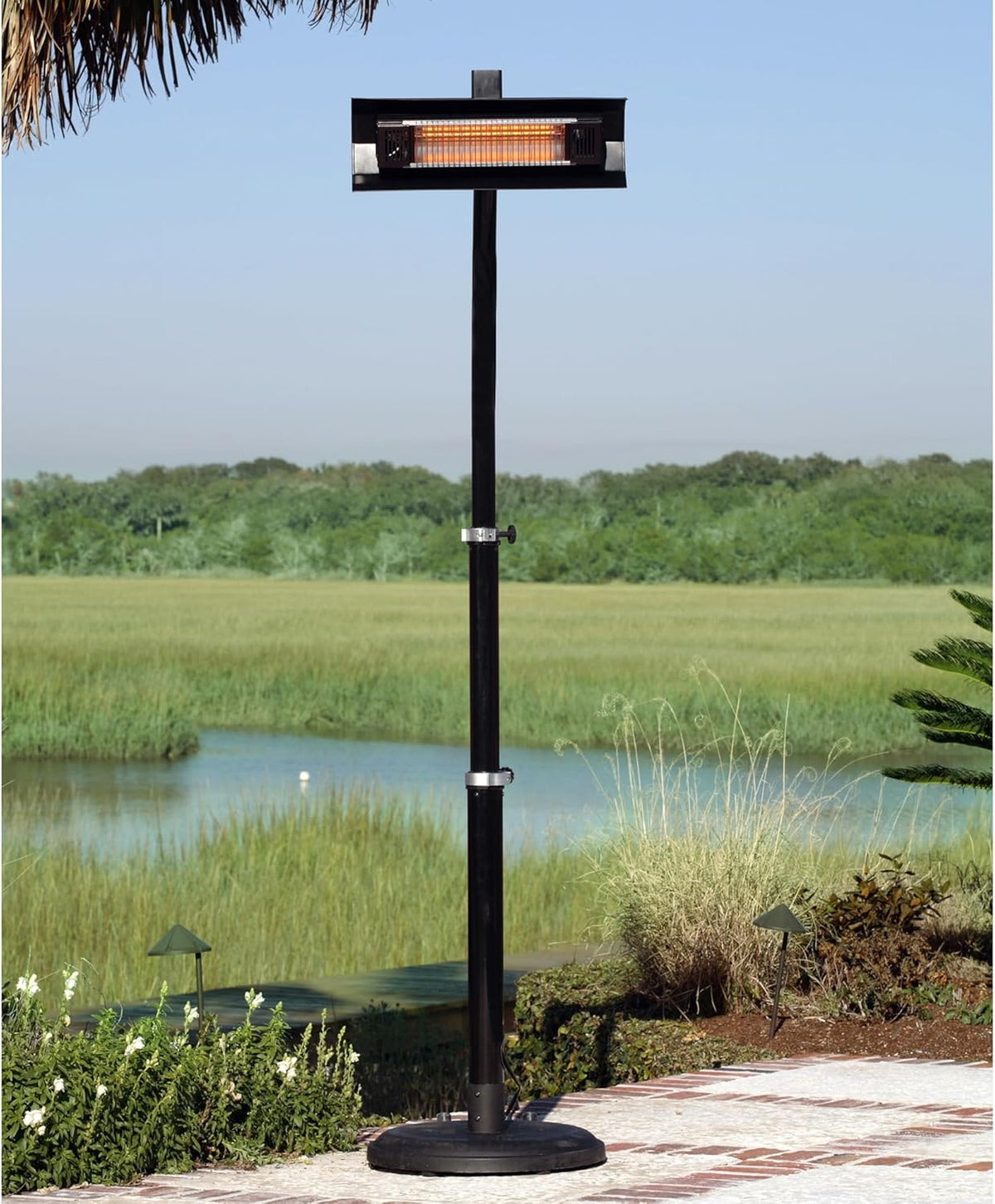 Stretchable Infrared Garden Heater. Black Version