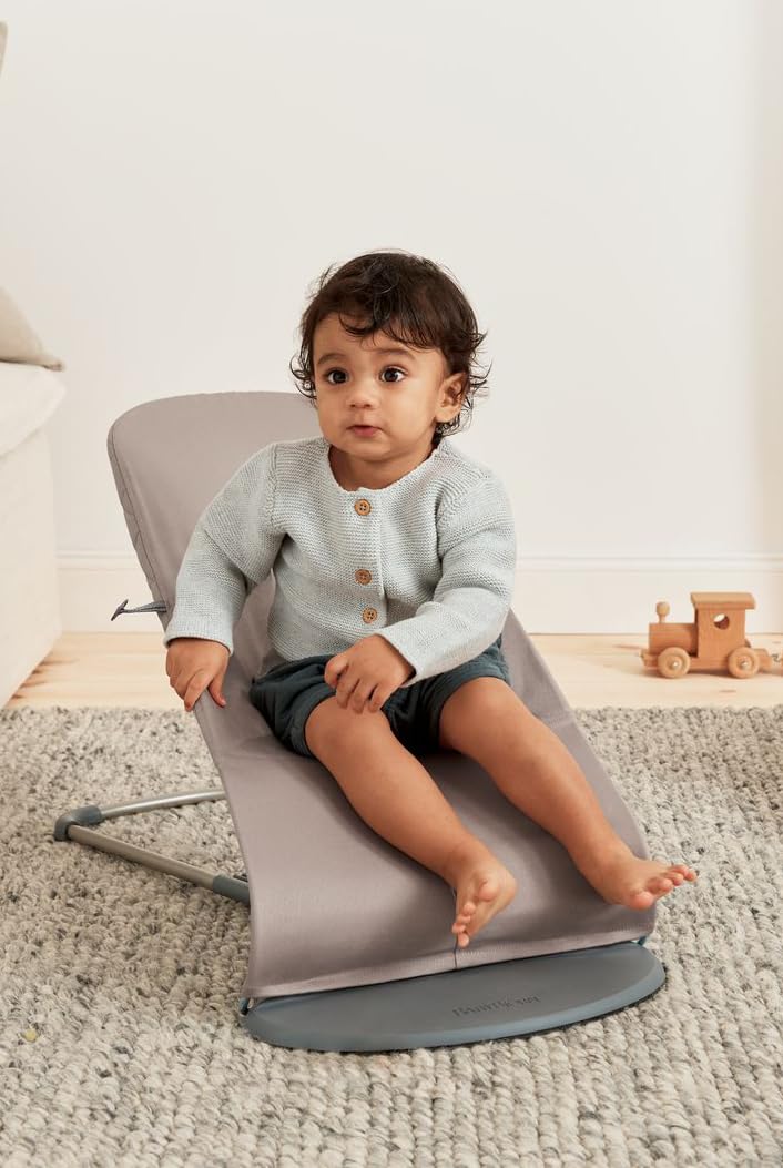 BabyBjörn Babywippe Bliss. Gewebt. Klassische Steppung. Sandgrau