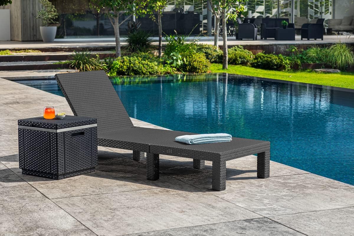 Allibert by Keter Daytona Deluxe Sonnenliege für Garten. Terrasse & Balkon mit verstellbarem Kopfteil. grau. inkl. Auflage. Gartenliege aus Kunststoff