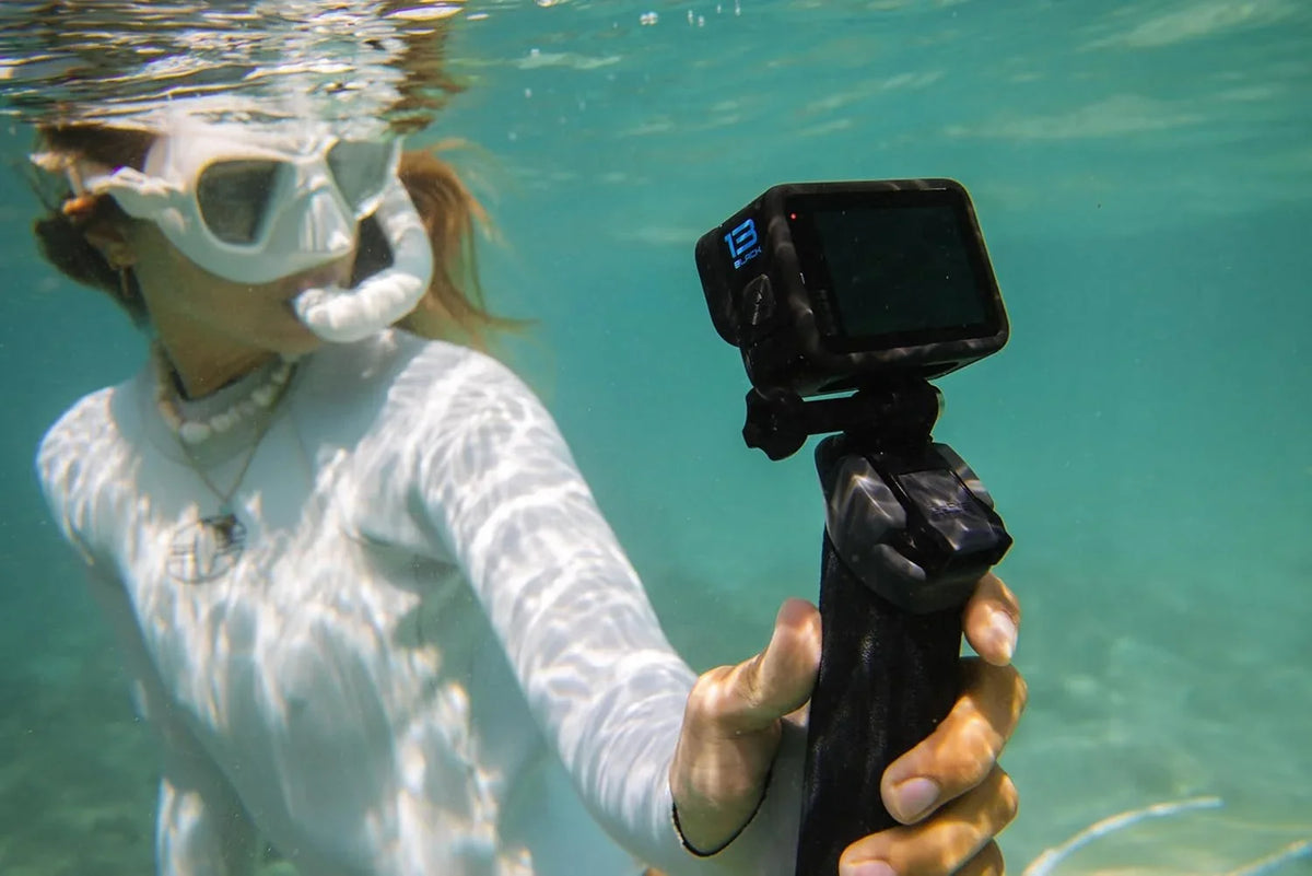 GoPro HERO13 Black - Cámara de acción Resistente al Agua con vídeo 5.3K60. fotografía de 27 MP + compatibilidad con Lentes Serie HB