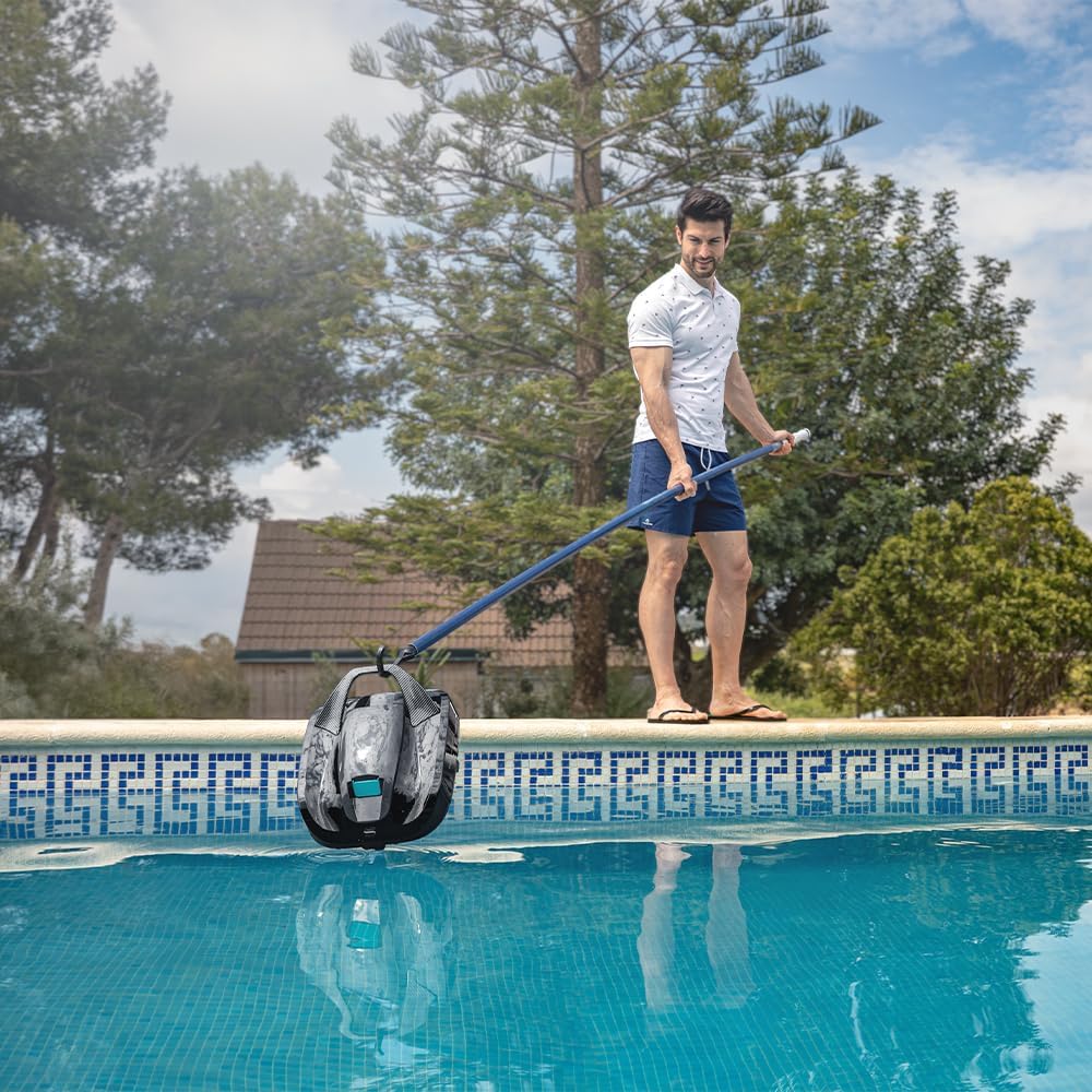 Cecotec Robot Limpiafondos Piscina sin Cable Conga Pooldroid 2000 FloorMaster. Autonomía 100mins. Piscina sin Pendientes. hasta 80m2. Profundidad