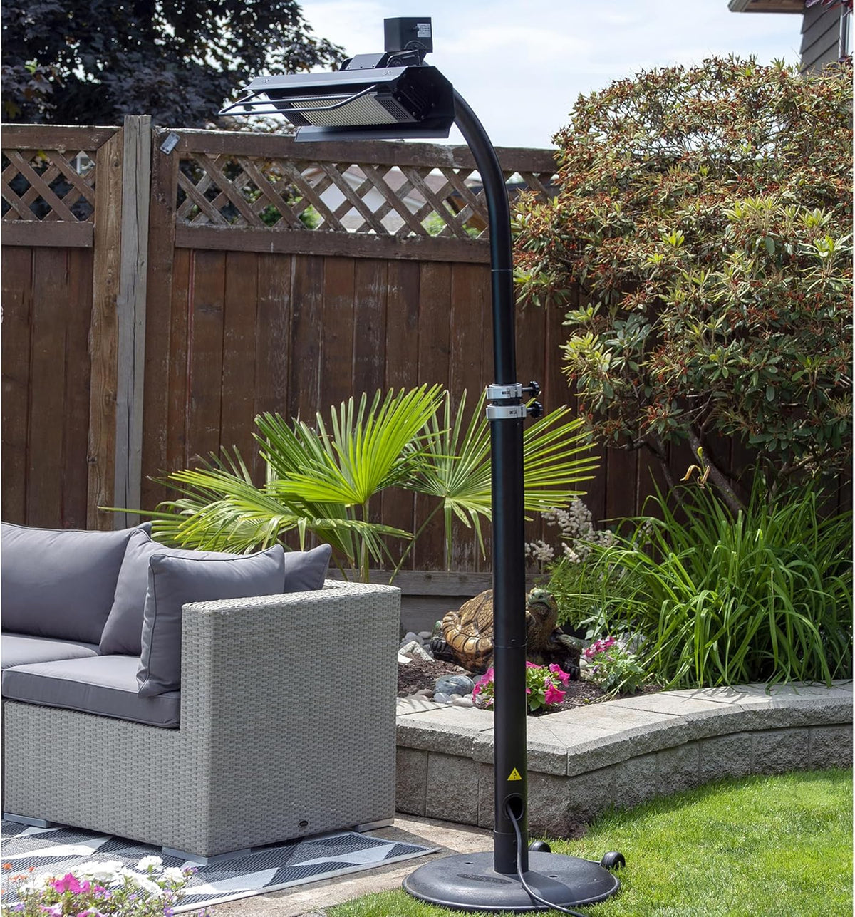 Stretchable Infrared Garden Heater. Black Version