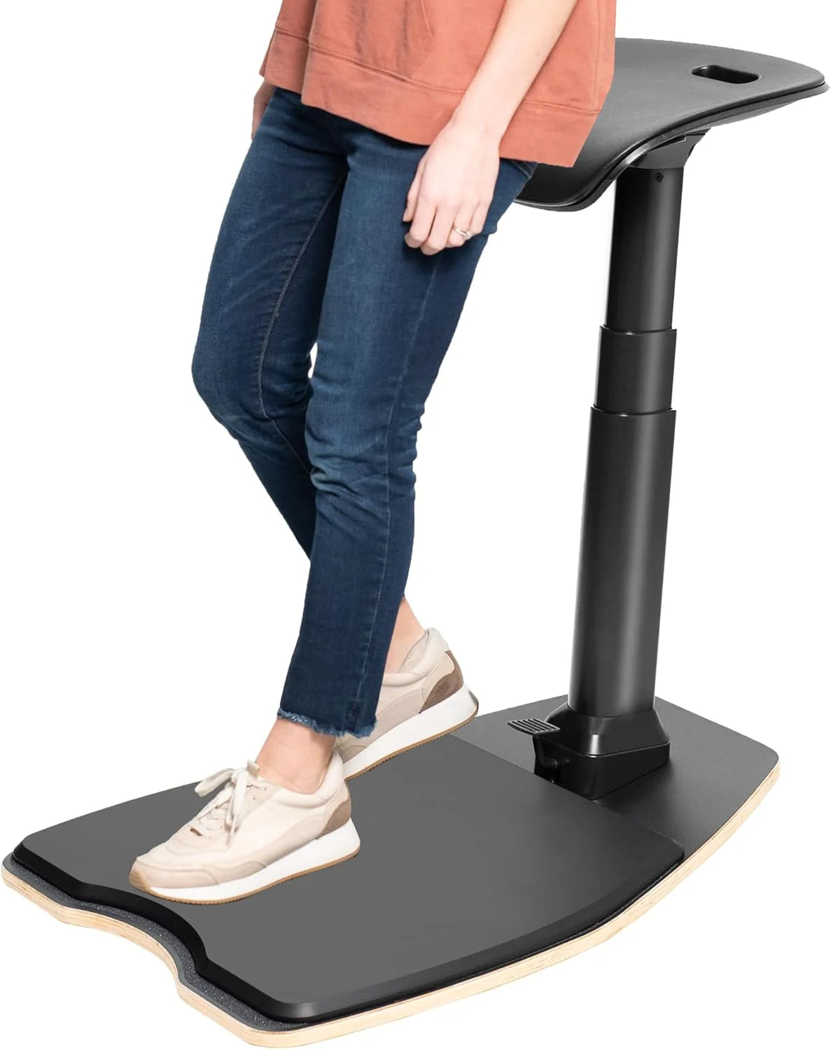 Ergonomic inclined standing desk with chair. portable height-adjustable anti-fatigue cushion. suitable for home and office. black