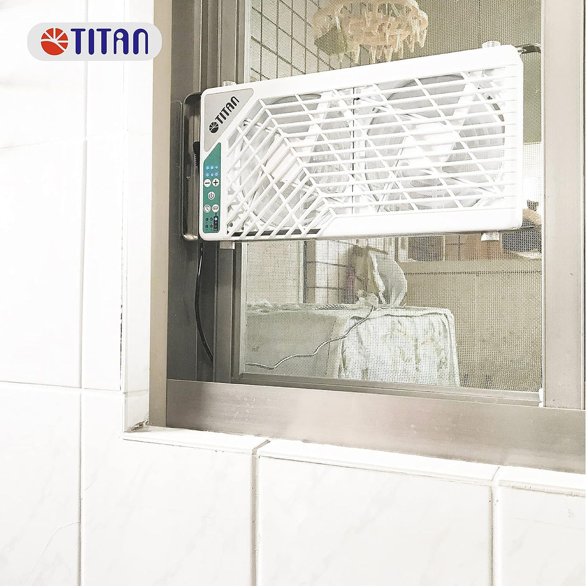 TITAN Leiser Dachventilator. 12 V Gleichstrom. 140 mm. doppelt. wendbar. Dachfensterventilator mit kabelloser Steuerung für Wohnmobil. Wohnmobil. TTC-
