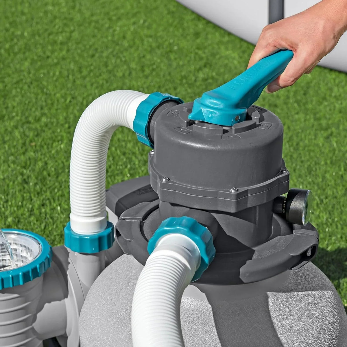 2.200 GPH Sand Filter Pump for Above Ground Pools. High Flow Swimming Pool Filtration System