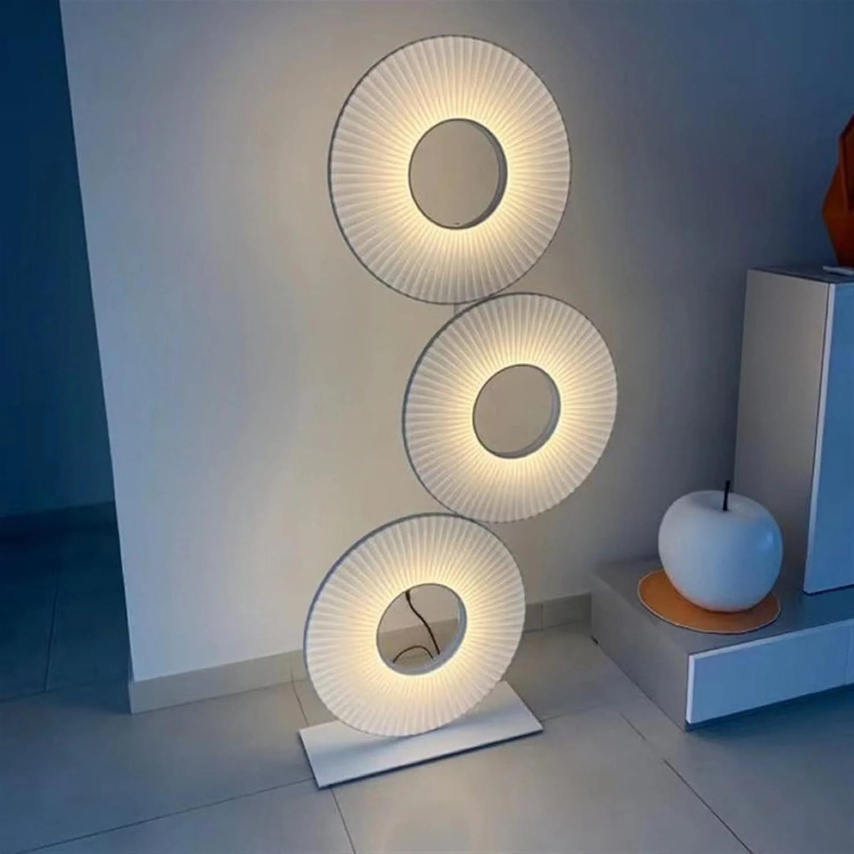 Minimalist art circle living room decorative floor lamp. warm white adjustable LED lamp. with shadow effect creating an atmosphere. acrylic material. indoor lamp