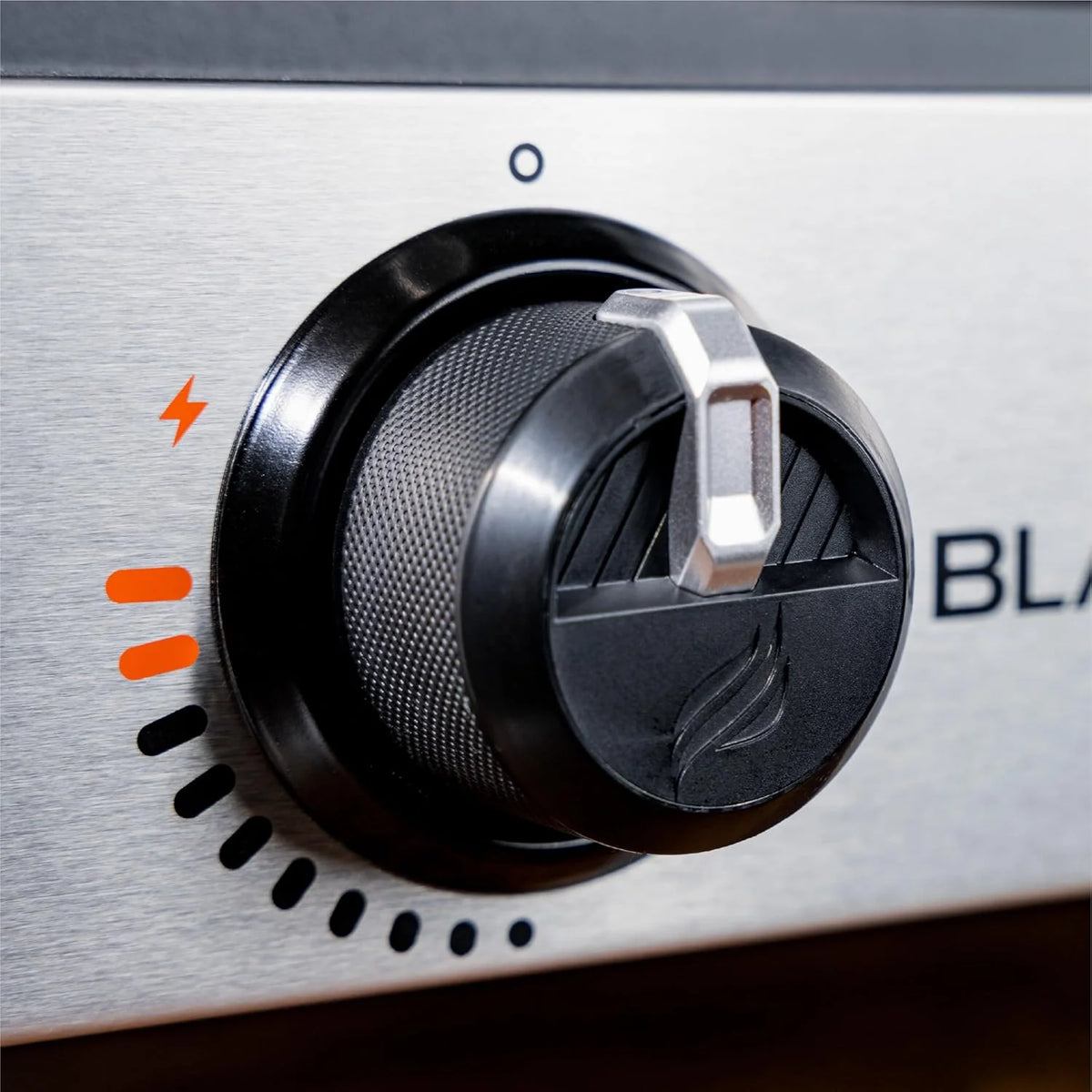 1813 Original 22 Tabletop Griddle with Hood and Stainless Steel Front Plate. Powder Coated Steel. Black