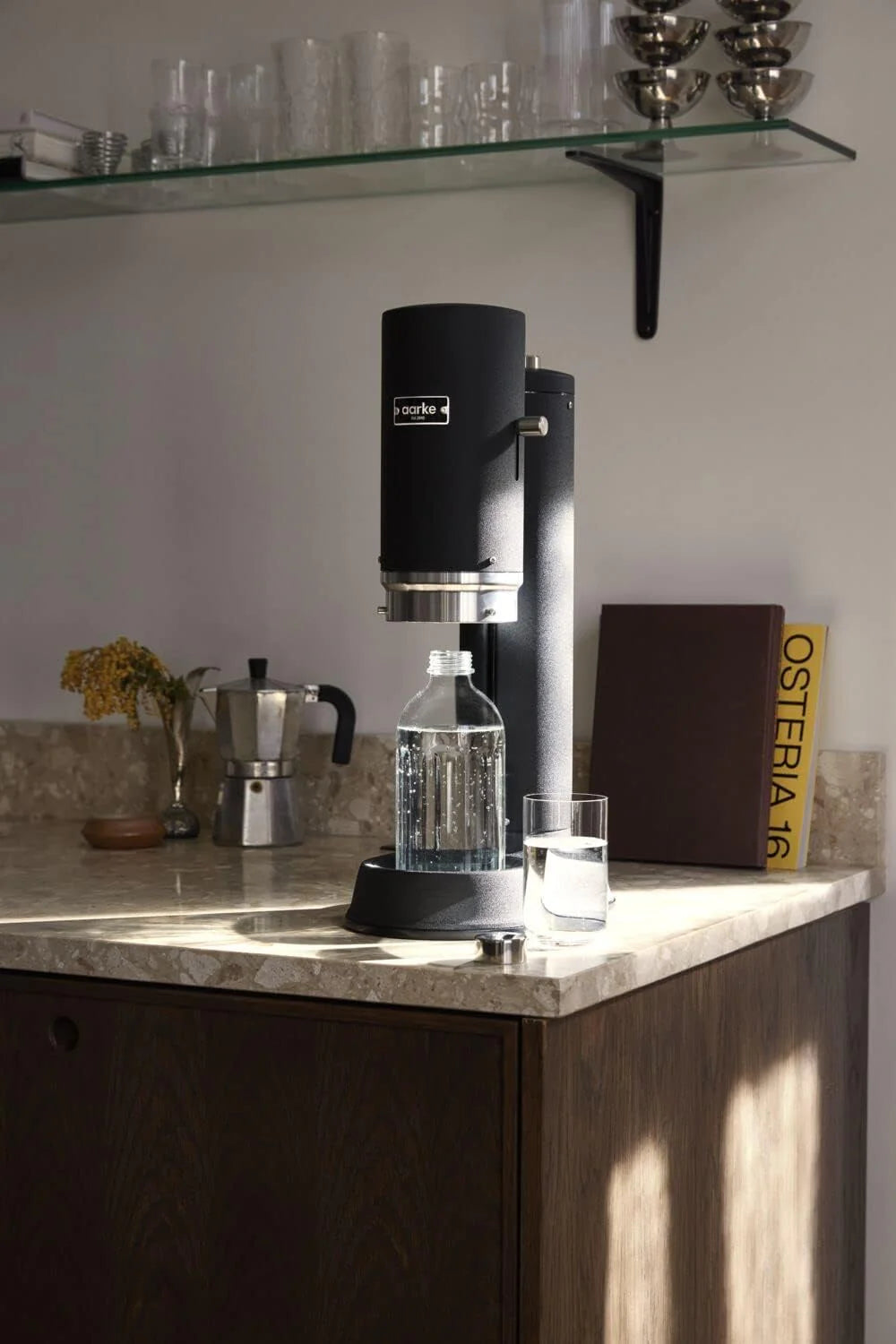 Carbonizer Pro Advanced Model Carbonizer/Bubbly Water/Soda Water Maker (with glass bottles. containing sand)