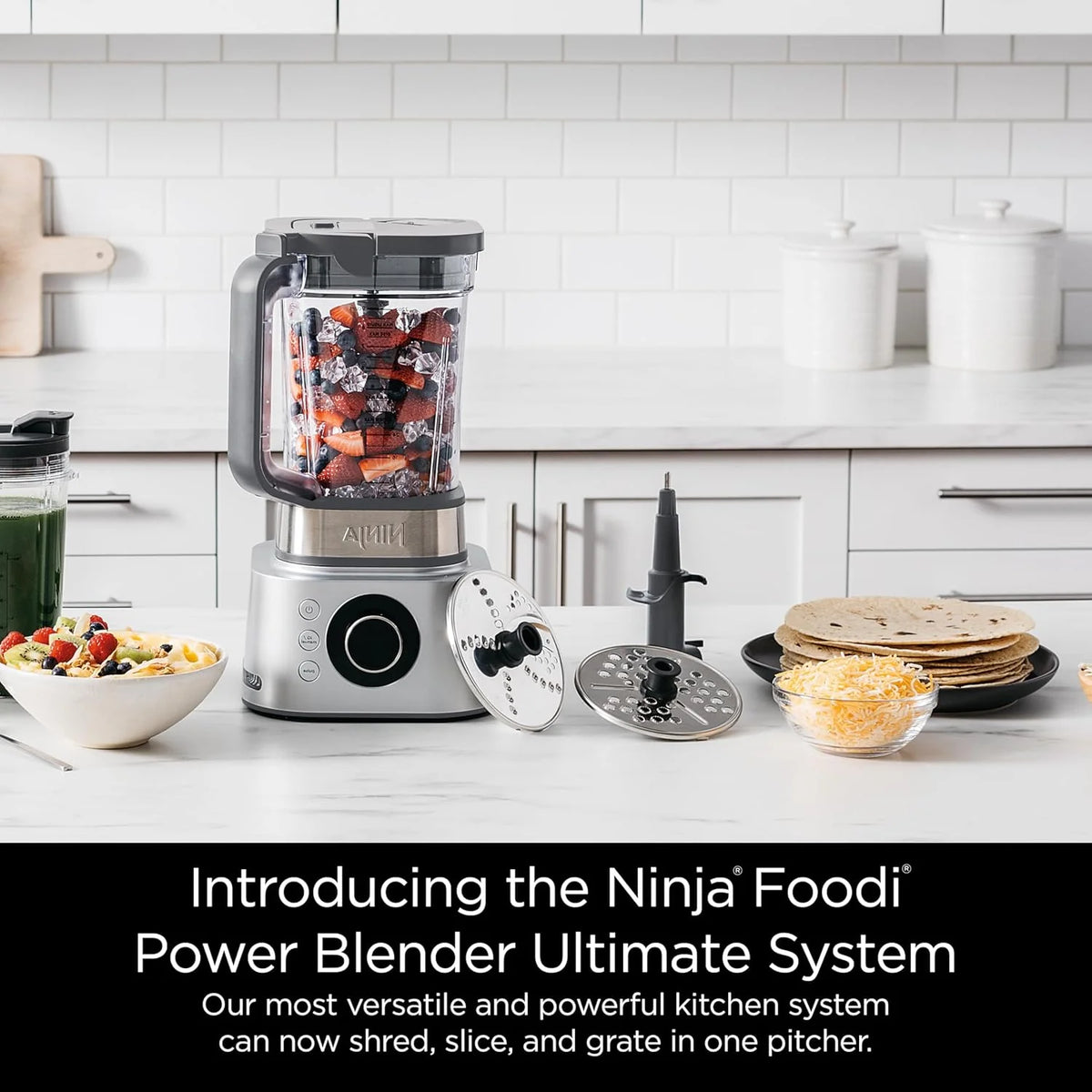 Blender and food processor combination set. Foodi powerful blender system. suitable for making smoothies. bowl foods. spreads and milkshakes. with 6 functions. 72-ounce water jug. portable cup. silver color. SS401 model.
