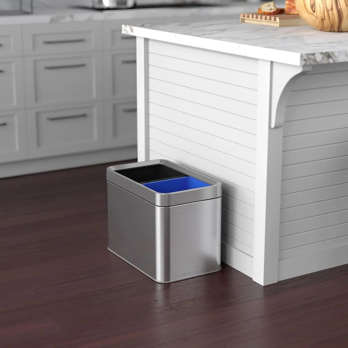 16-gallon contact-free trash and recycling bins. made of stainless steel. with a double compartment design (each compartment holds 8 gallons). suitable for recycling and waste disposal in the kitchen.