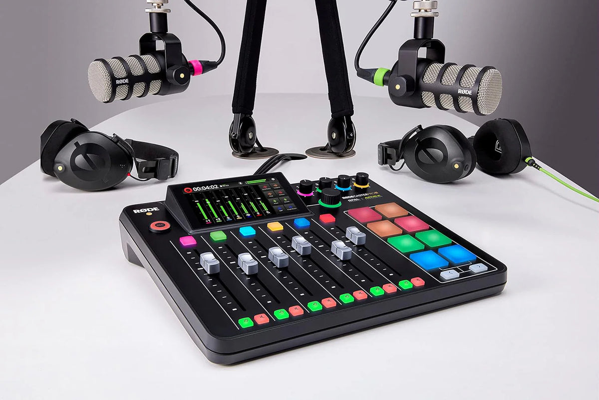 All-in-One Production Solution for Podcasting. Streaming. Music Production and Content Creation.Black