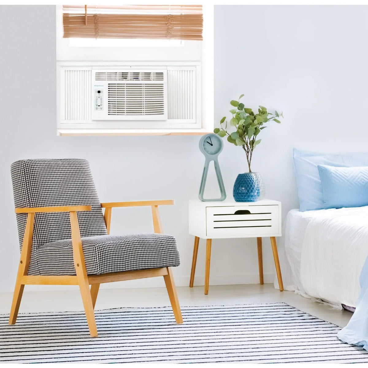 14.500 BTU Window Air Conditioner and Dehumidifier