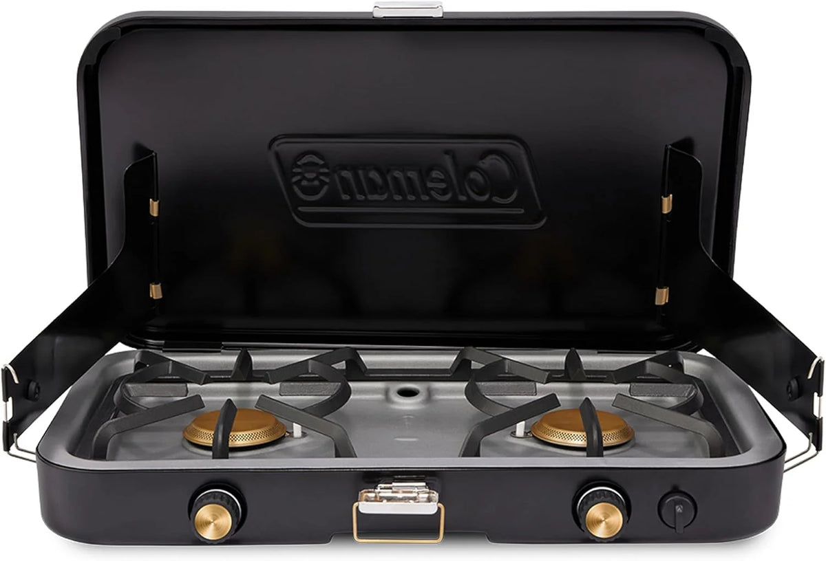 The 1900 series three-in-one propane camping stove. featuring a cast iron grill and frying pan accessories. has a power output of 24000 watts. It is equipped with an adjustable flame cover and excellent lighting device. and comes with two adjustable