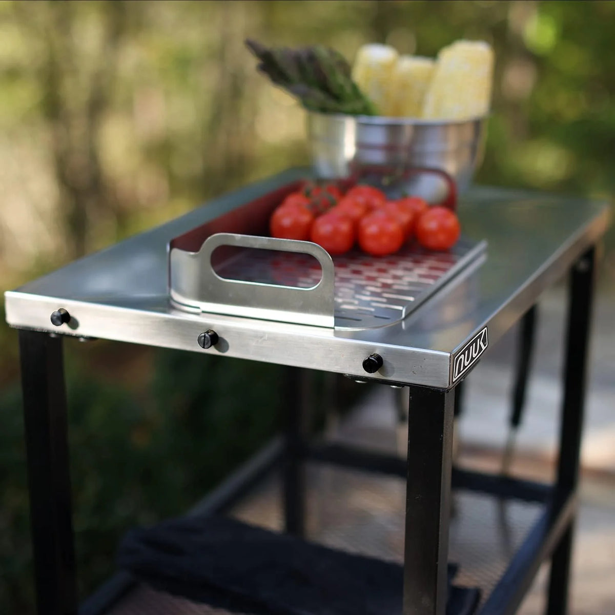 Outdoor barbecue food truck. 32 x 32 stainless steel pizza oven table. mobile barbecue kitchen food preparation cart with double-tiered shelves. suitable for garden patios