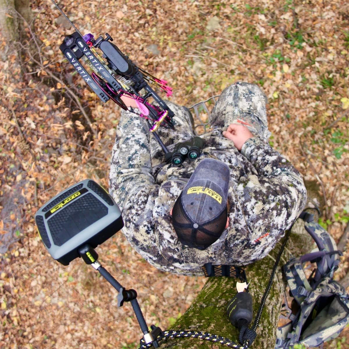 For the ozone generator for hunting. it has an enhanced output setting | An odor control device with 3 operation modes | An ozone odor elimination machine with a rechargeable battery and a tree-hanging device