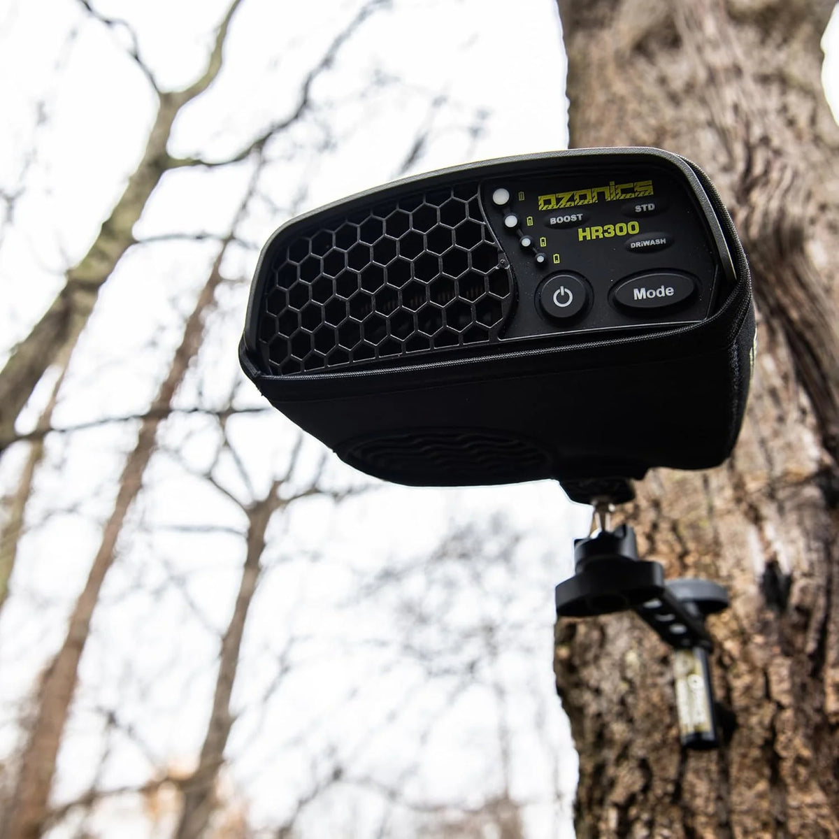 For the ozone generator for hunting. it has an enhanced output setting | An odor control device with 3 operation modes | An ozone odor elimination machine with a rechargeable battery and a tree-hanging device