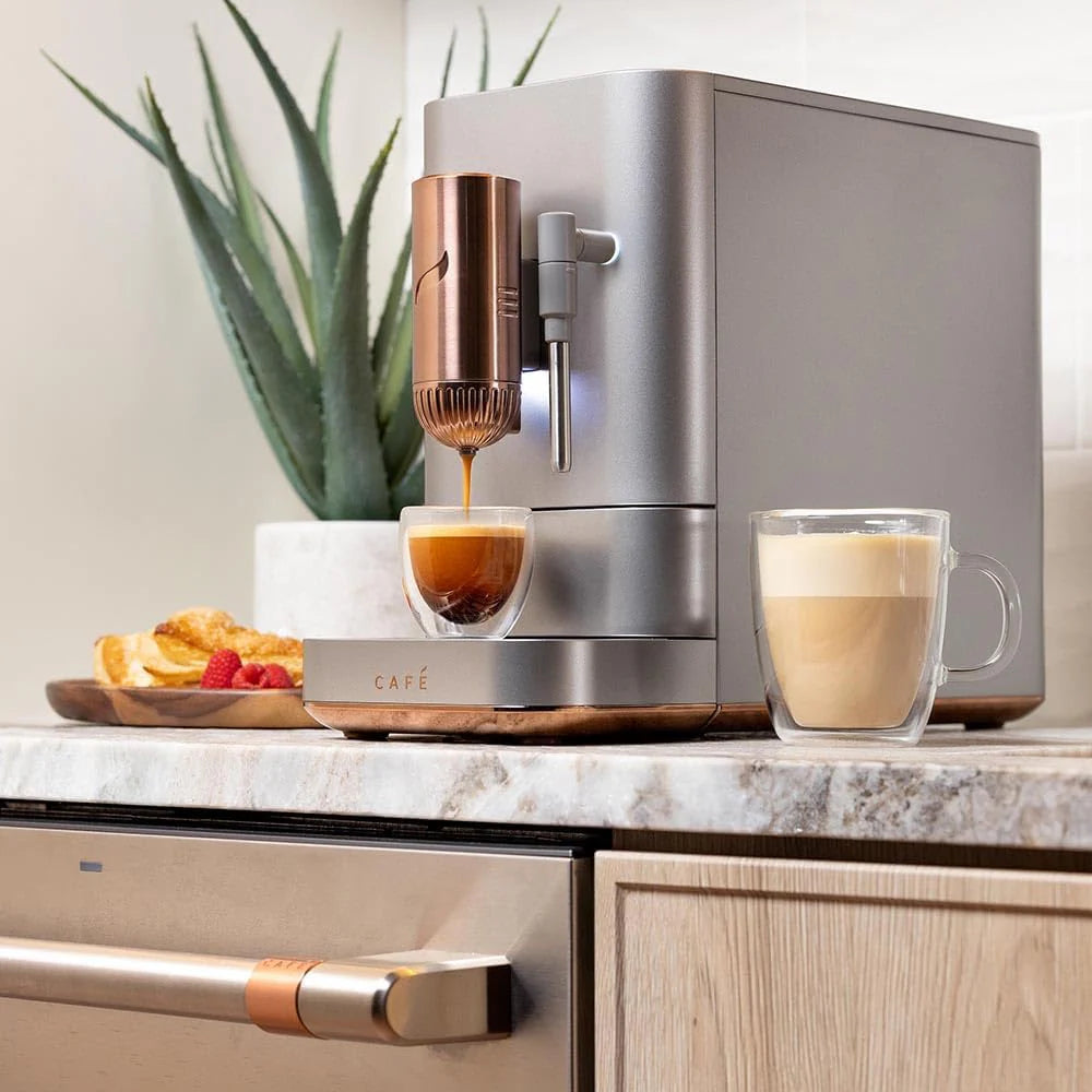 Automatic coffee grinder coffee machine. built-in milk frother. adjustable coffee bean grinder. one-button brewing function