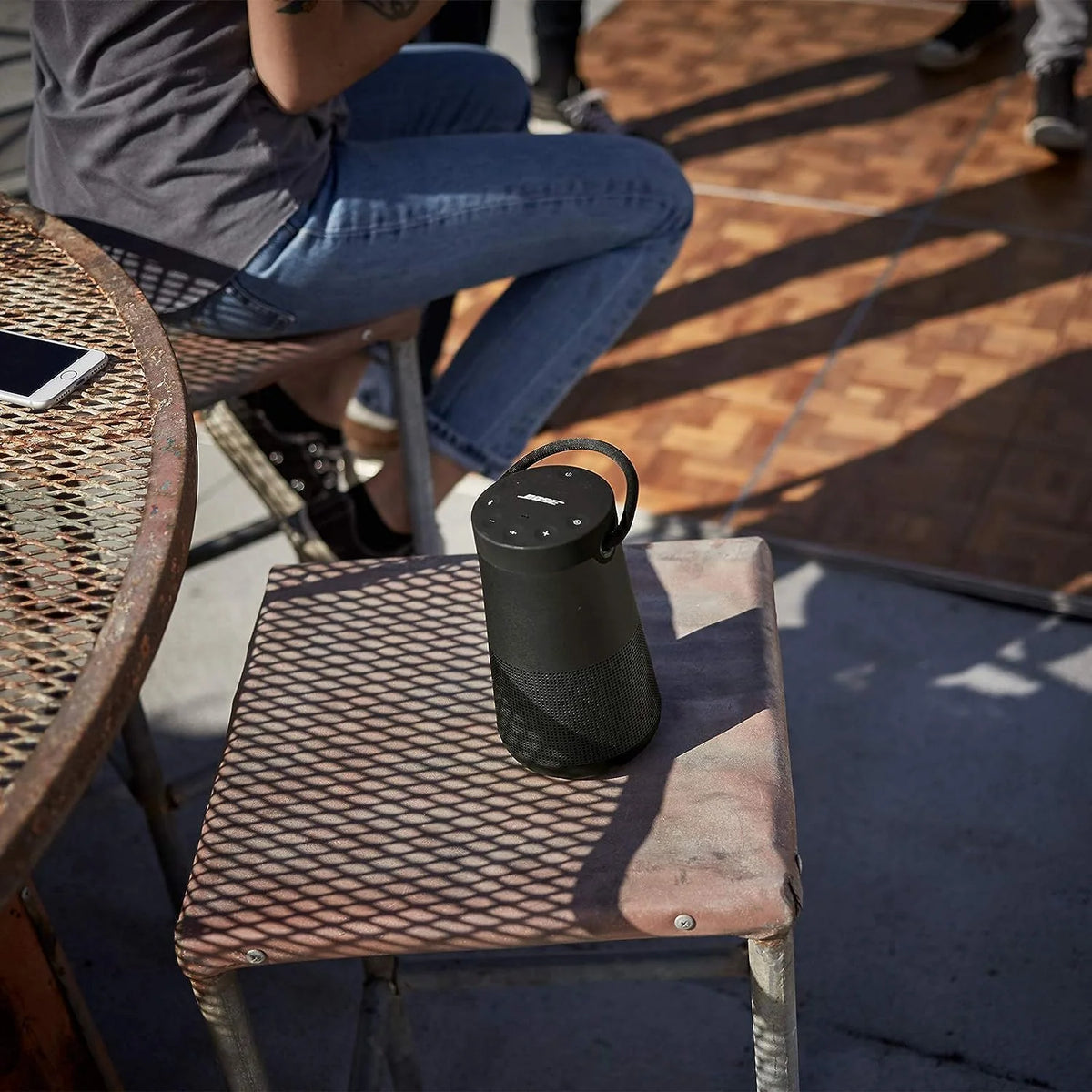 Bluetooth speaker. portable speaker with microphone. wireless and waterproof. 360-degree omnidirectional sound output. long-lasting battery and handle. silver appearance