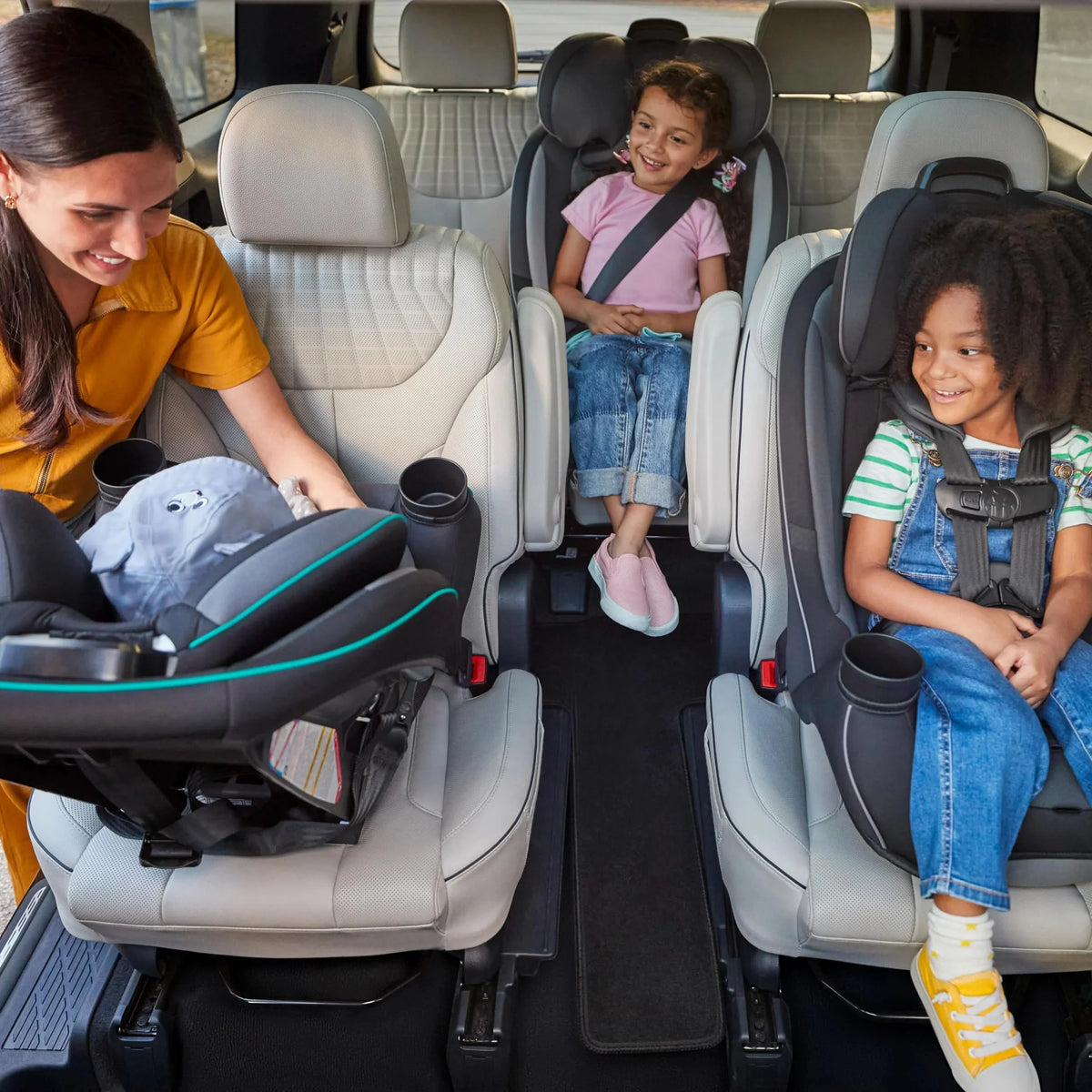 3-in-1 Slim Convertible Car Seat. All-in-One Infant Toddler Booster Seat. Rear & Forward Facing Child Safety Seat