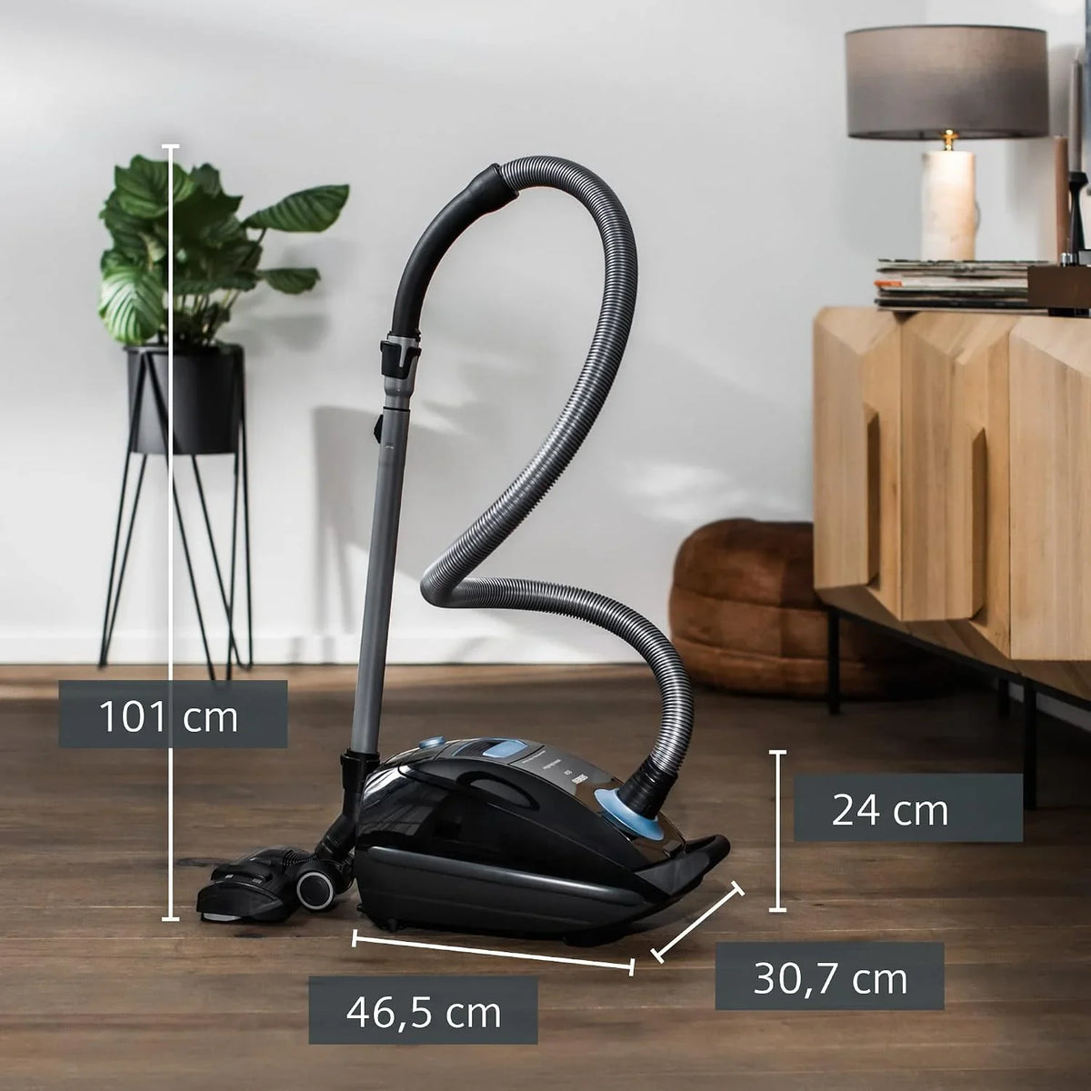 Siemens Staubsauger mit Beutel Q5.0 Extreme silencePower VSQ5X1230. Bodenstaubsauger. 850 W. schwarz & Swirl S 73 MicroPor Plus Staubsaugerbeutel. 4