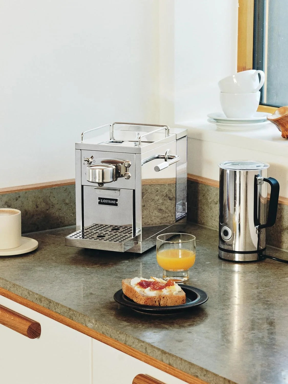 Die Original 2 Kaffeemaschine. Nespresso kompatible Kapselmaschine. Espressomaschine aus Edelstahl. skandinavisches Design. langlebige. reparierbare