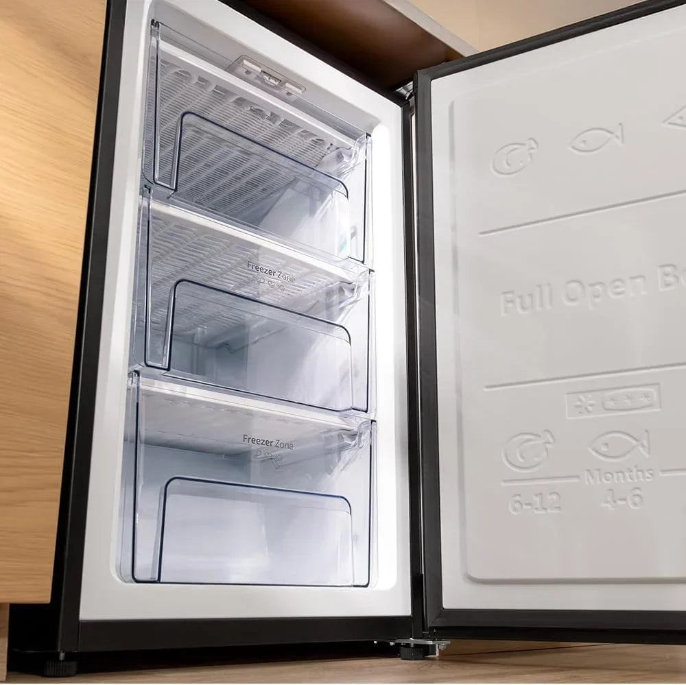 Cecotec Congelador Vertical Sobremesa 97 L Bolero CoolMarket TF 97 Inox. Clase Energética E. Diseño compacto. Puerta reversible. 3 Cajones. Medidas