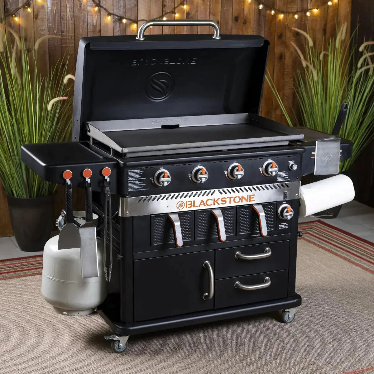 36-Inch 4-Burner Outdoor Griddle with Air Fryer. Multi-Function Gas Grill and Griddle Cooking Station