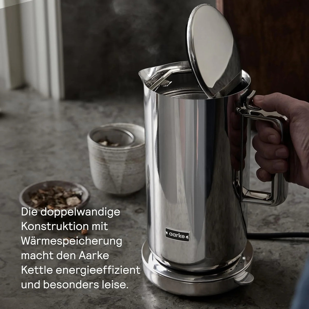 Aarke Wasserkocher aus Edelstahl mit mehreren Temperatureinstellungen. 360° drehbarem Sockel. leisem Kochvorgang und tropffreiem Ausgießer.
