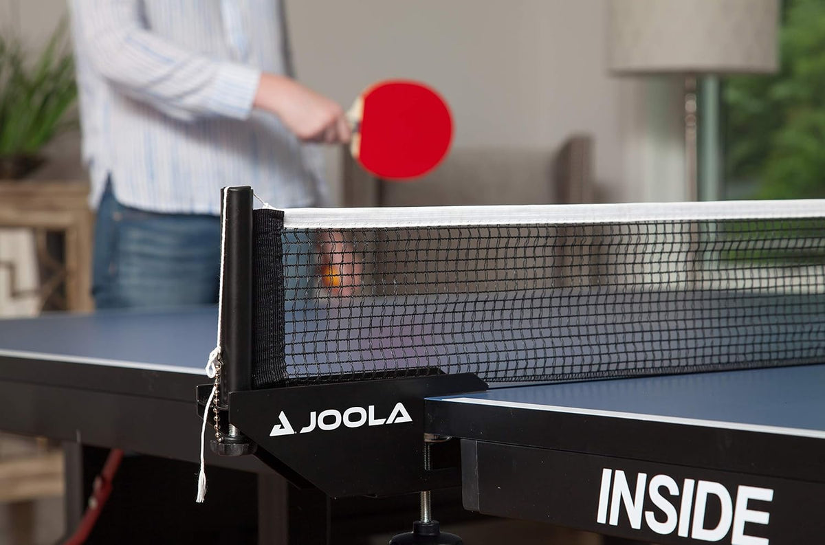 Professional-grade medium-density fiberboard indoor table tennis table. equipped with a quick-locking table tennis net and a stand set - assembled in 10 minutes easily - of high quality - foldable. with a single-player playing mode