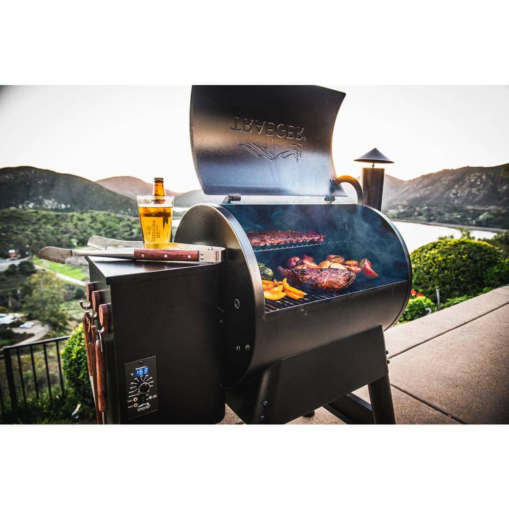 22-Inch Pellet Grill. Bronze