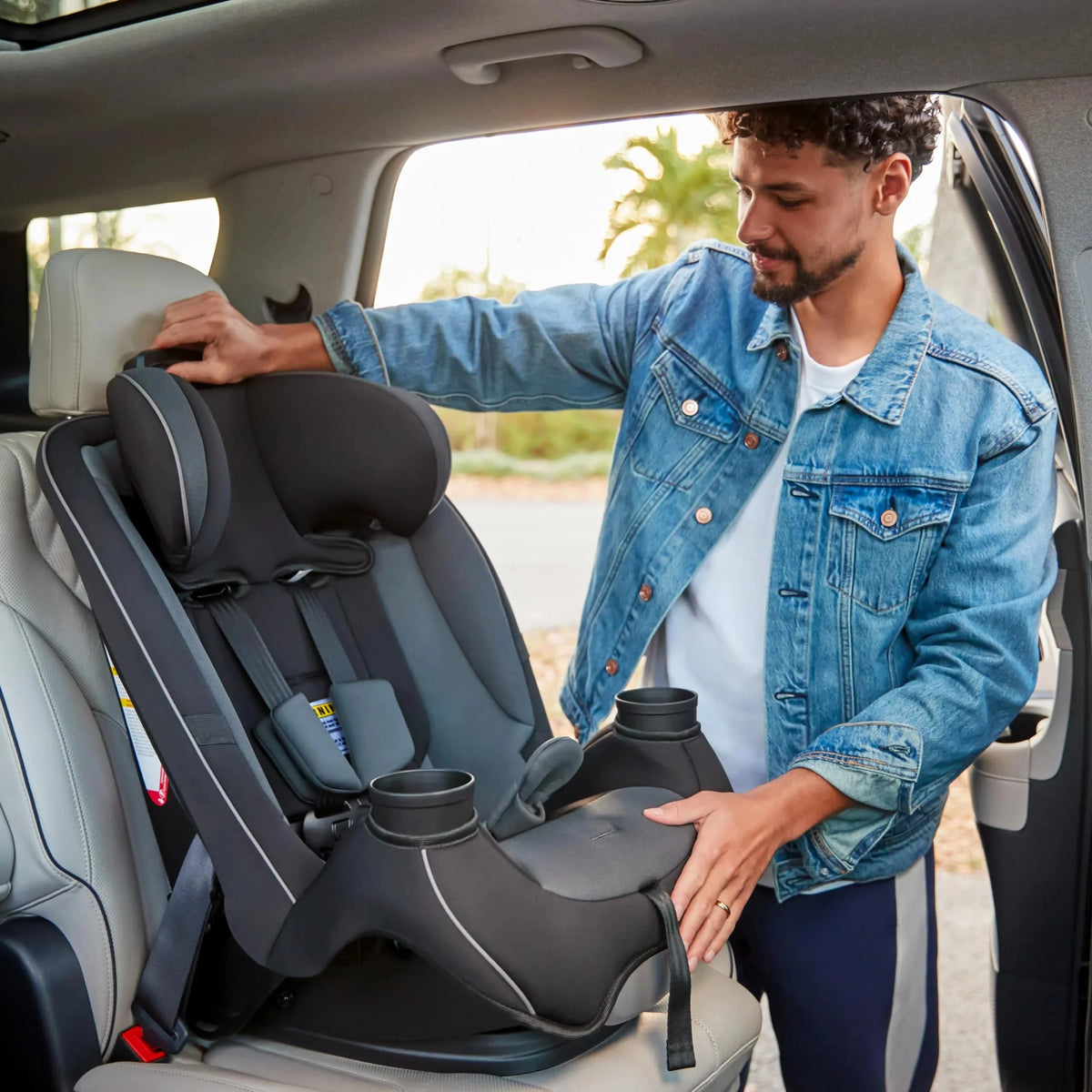 3-in-1 Slim Convertible Car Seat. All-in-One Infant Toddler Booster Seat. Rear & Forward Facing Child Safety Seat