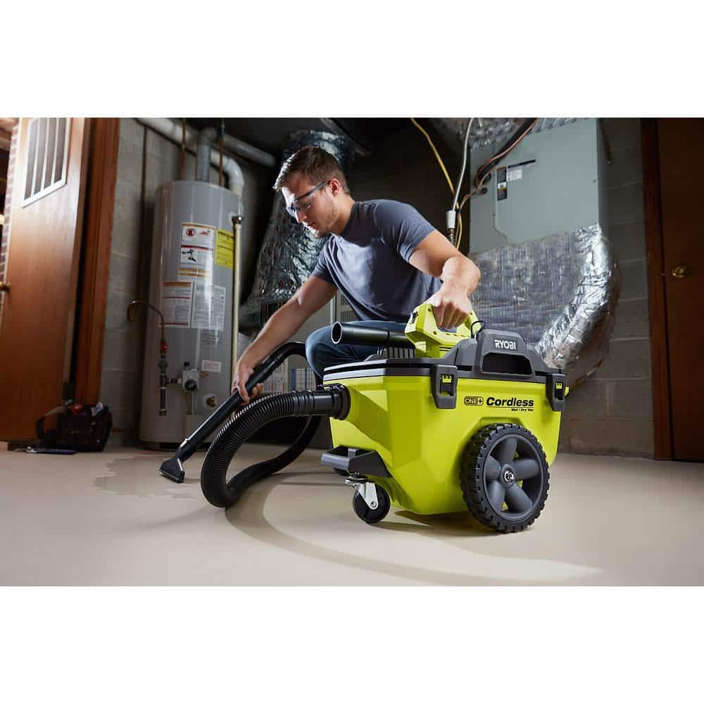 18V Cordless 6-Gallon Wet/Dry Vacuum Kit with 4.0Ah Battery. Charger and Accessories